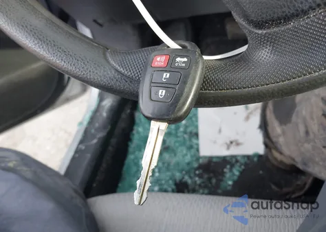 2017 Toyota Corolla Le из США, поврежденный, VIN 2T1BURHE4HC837515